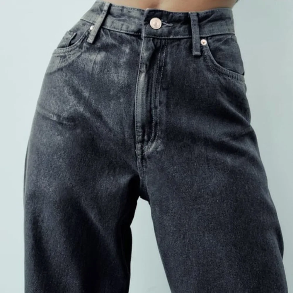ZARA MID RISE LOOSE FIT FOIL JEANS - Picture 8 of 10